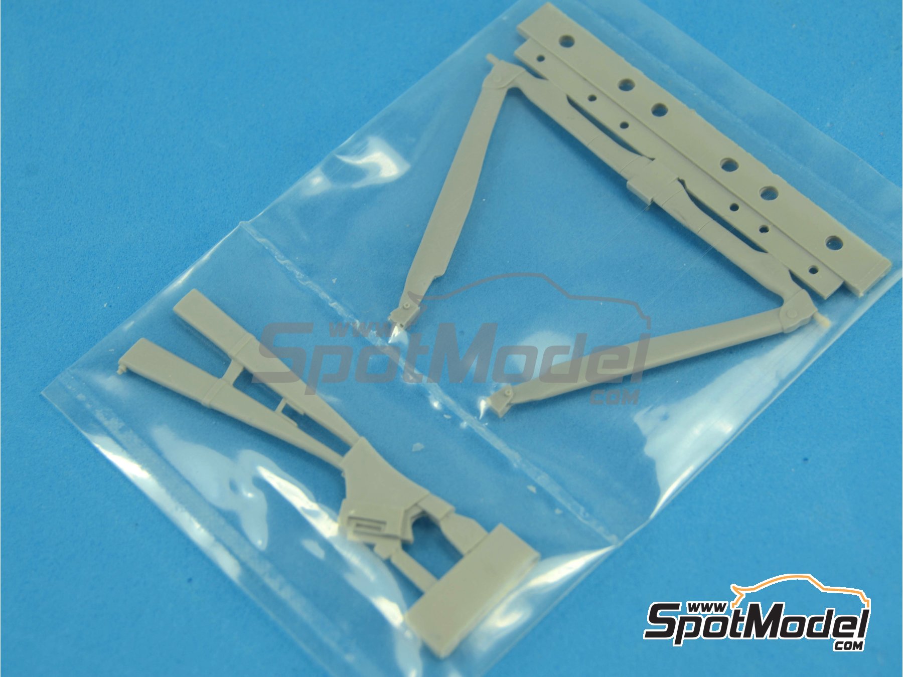 Image 36: RB Racing Renault RB6 - Campeonato del Mundo FIA de Formula 1 2010 | Set de mejora y detallado en escala 1/20 fabricado por Top Studio (ref. MD29014)