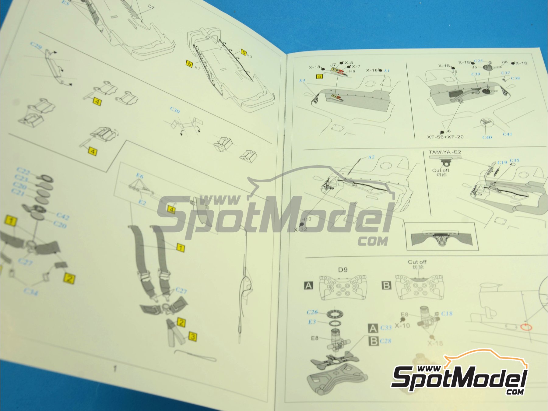 Image 40: RB Racing Renault RB6 - Campeonato del Mundo FIA de Formula 1 2010 | Set de mejora y detallado en escala 1/20 fabricado por Top Studio (ref. MD29014)