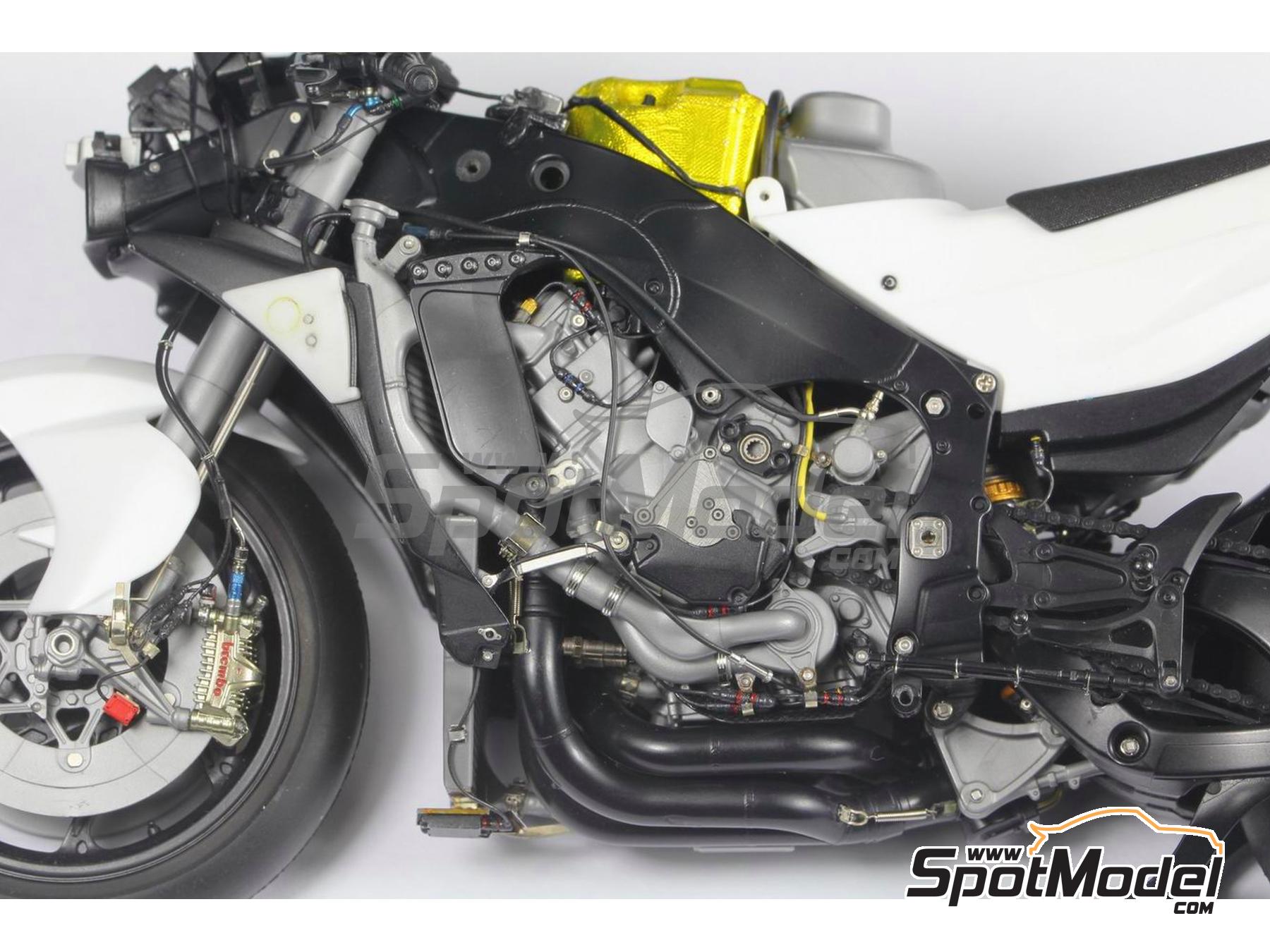 Image 7: Suzuki GSX-RR | Detail up set in 1/12 scale manufactured by Top Studio (ref.&nbsp;MD29019)