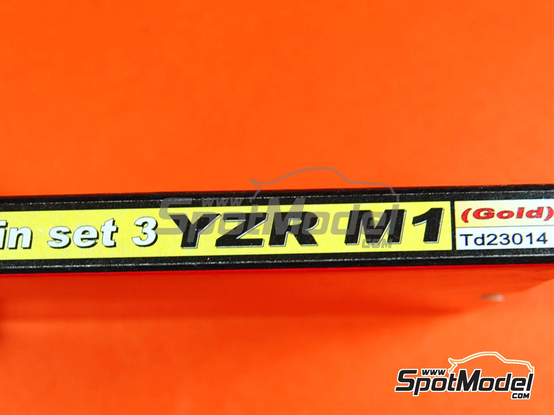 Image 9: Yamaha YZR M1 | Chain set in 1/12 scale manufactured by Top Studio (ref.&nbsp;TD23014)