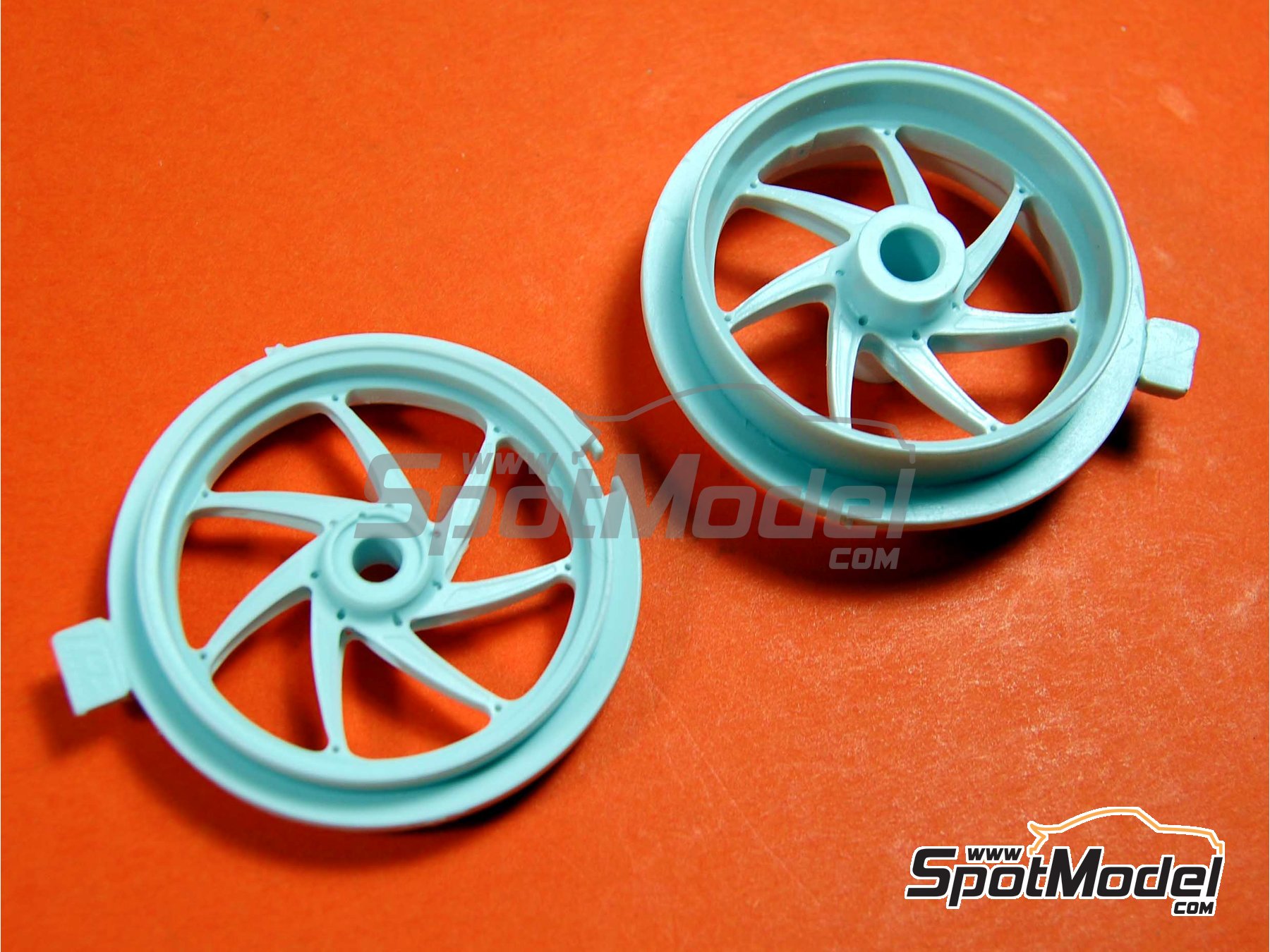 Image 1: Yamaha YZR-M1 2007 - 2008 / Ducati GP6 - GP7 - GP8 -  2006, 2007 and 2008 | Rims in 1/12 scale manufactured by Top Studio (ref.&nbsp;TD23021)