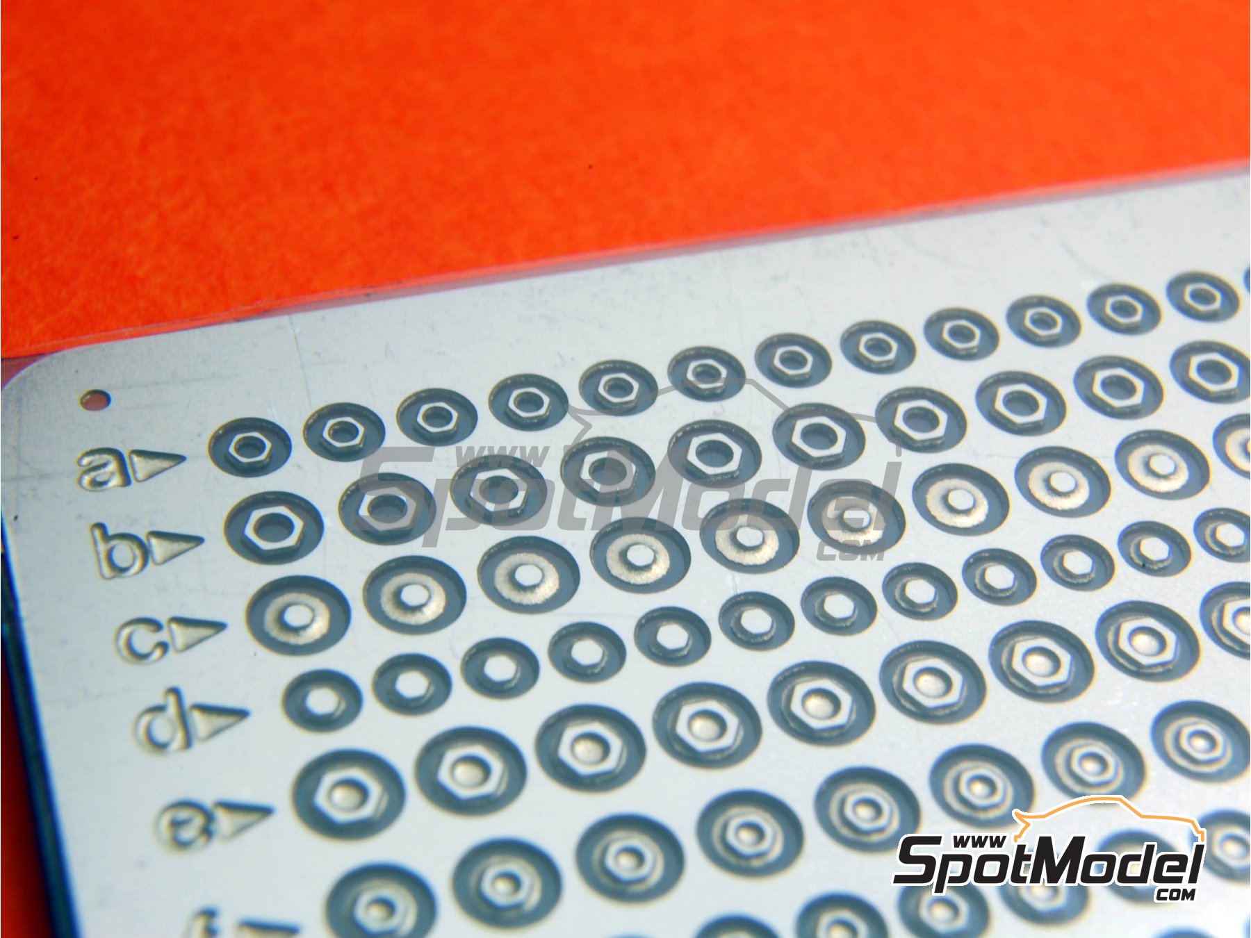 Image 15: Assorted details for MotoGP, cars, ... | Detail in 1/12 scale manufactured by Top Studio (ref. TD23027)