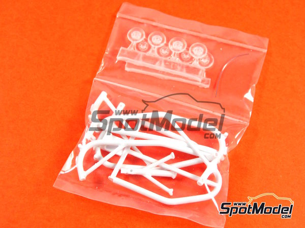 Image 4: Yamaha YZR-M1 Racing Stand Set | Racing stand in 1/12 scale manufactured by Top Studio (ref.&nbsp;TD23028)