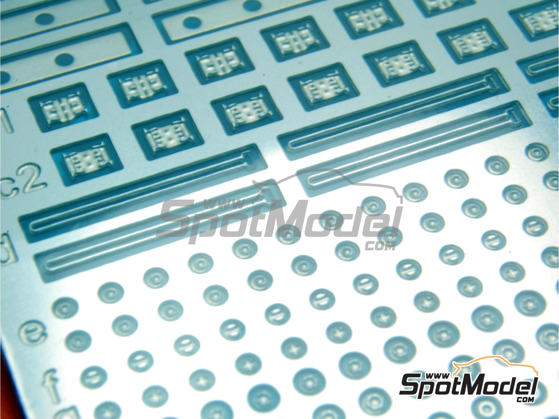 Image 9: Hose clamp set | Detail in 1/24 scale manufactured by Top Studio (ref. TD23031)