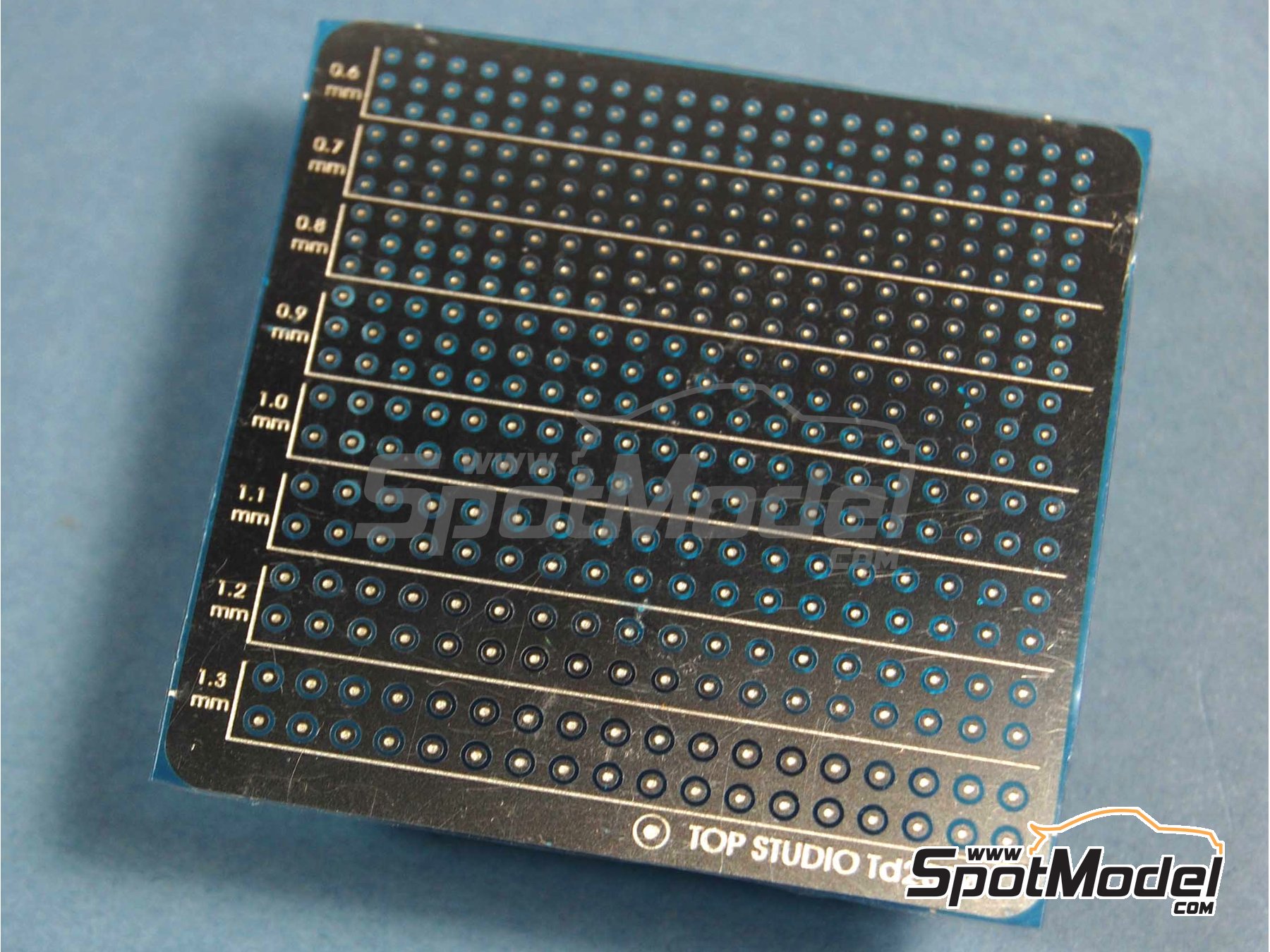 Image 2: Cabezas de remache de 0,6mm a 1,3mm | Tuercas fabricado por Top Studio (ref.&nbsp;TD23041)