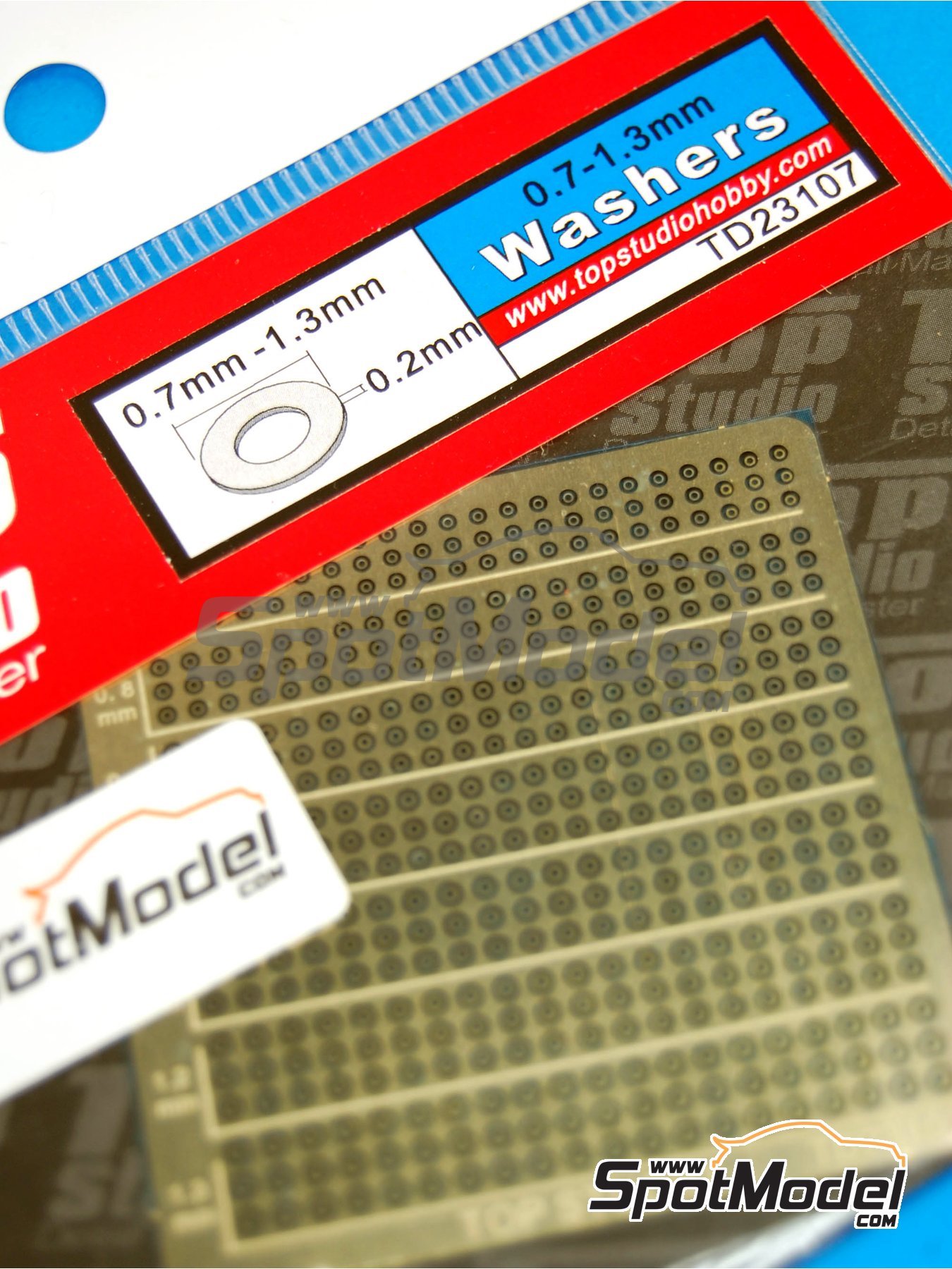 Arandelas de 0.7mm a 1.3mm | Detalle fabricado por Top Studio (ref. TD23107) image