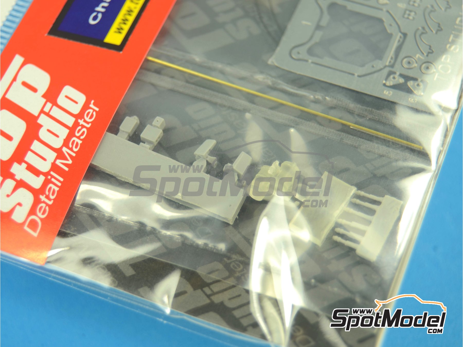 Image 6: RB Racing Renault RB6 subchasis frontal | Set de mejora y detallado en escala&nbsp;1/20 fabricado por Top Studio (ref.&nbsp;TD23130)