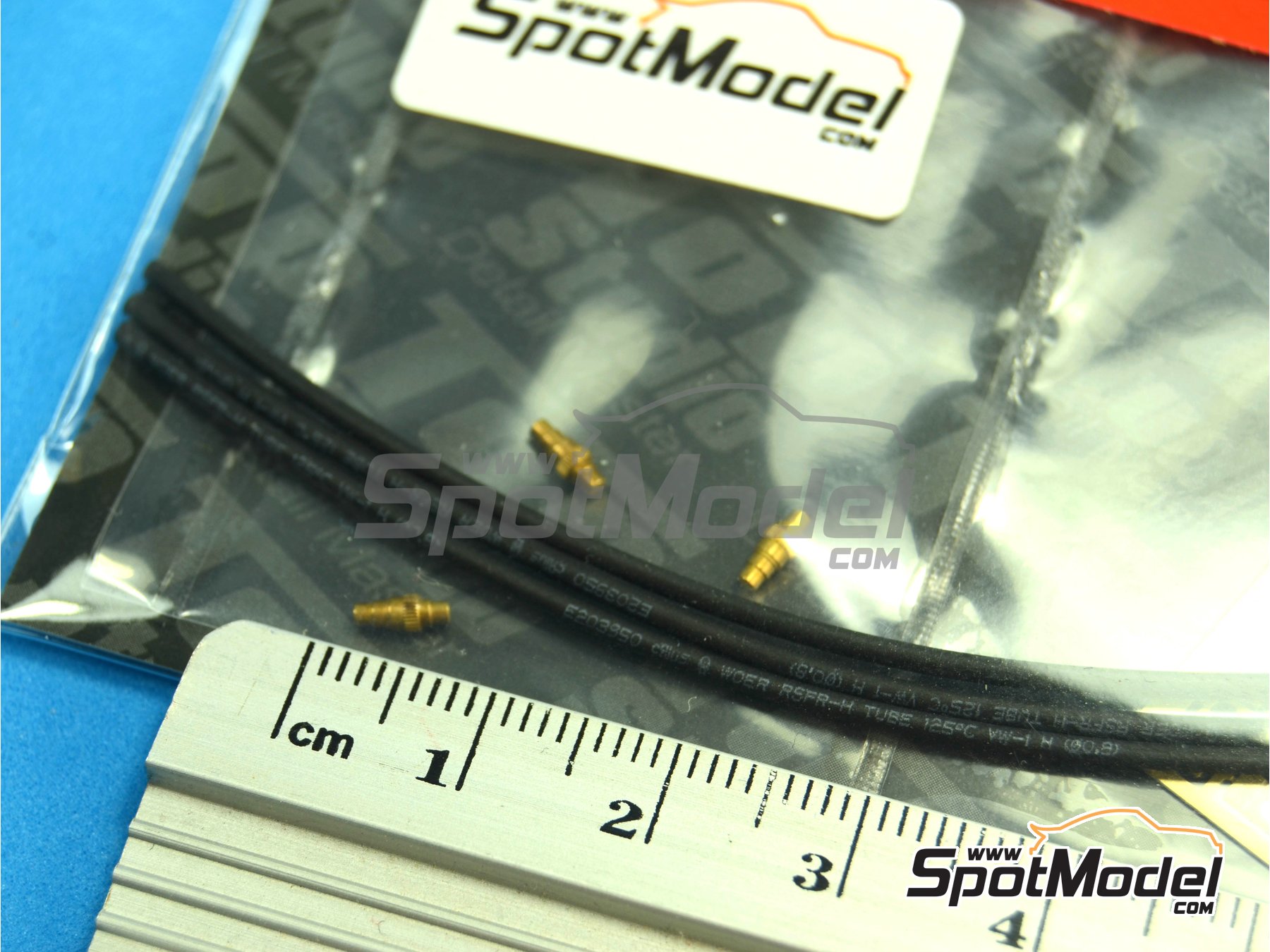 Image 5: Conectores eléctricos | Detalle en escala 1/12 fabricado por Top Studio (ref. TD23135)