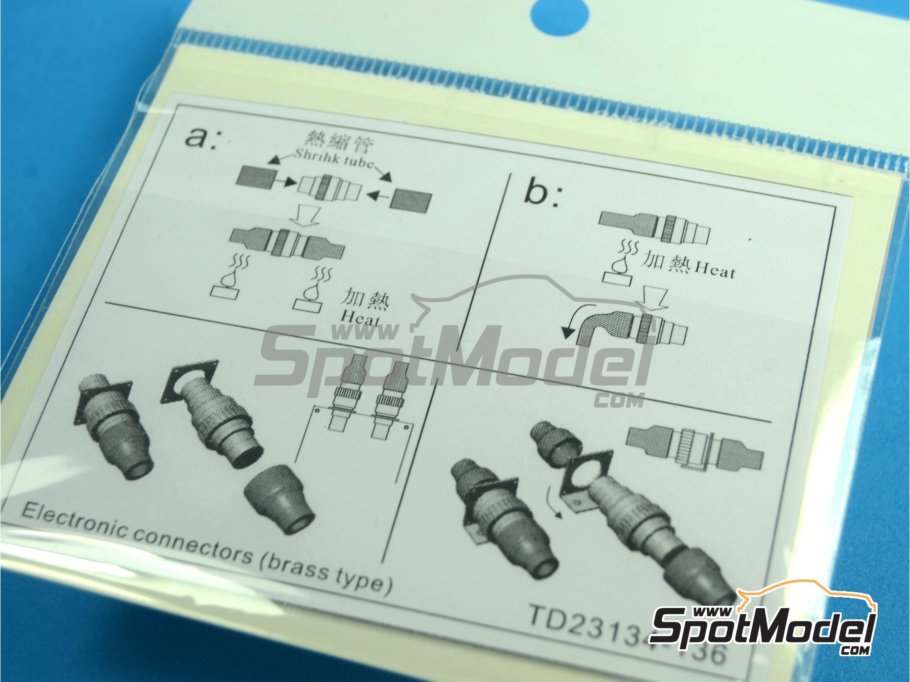 Image 8: Conectores eléctricos | Detalle en escala 1/12 fabricado por Top Studio (ref. TD23135)