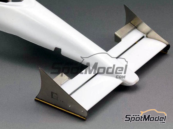 Image 1: McLaren Honda MP4/5B | Set de mejora y detallado en escala&nbsp;1/20 fabricado por Top Studio (ref.&nbsp;TD23140)