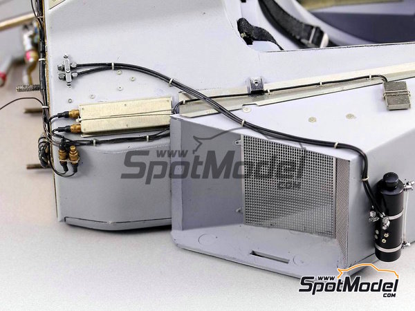 Image 3: McLaren Honda MP4/6 | Set de mejora y detallado en escala&nbsp;1/12 fabricado por Top Studio (ref.&nbsp;TD23161)