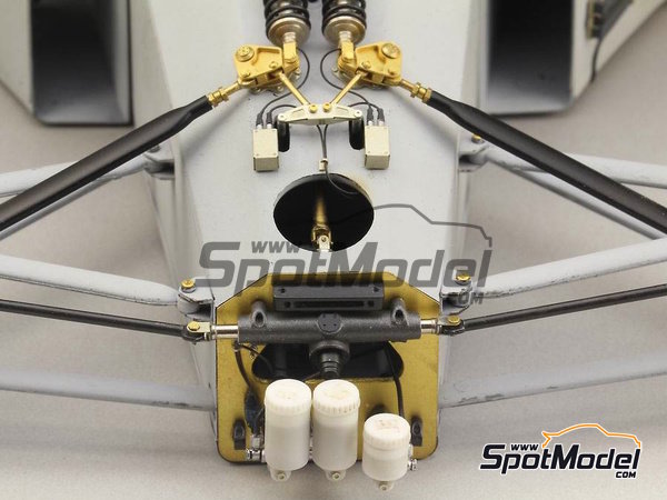 Image 9: McLaren Honda MP4/6 | Set de mejora y detallado en escala&nbsp;1/12 fabricado por Top Studio (ref.&nbsp;TD23164)