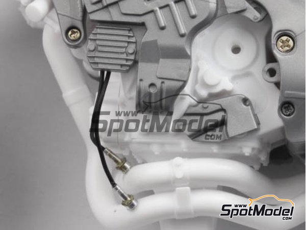 Image 3: Honda RC213V | Oxygen sensor in 1/12 scale manufactured by Top Studio (ref. TD23170)