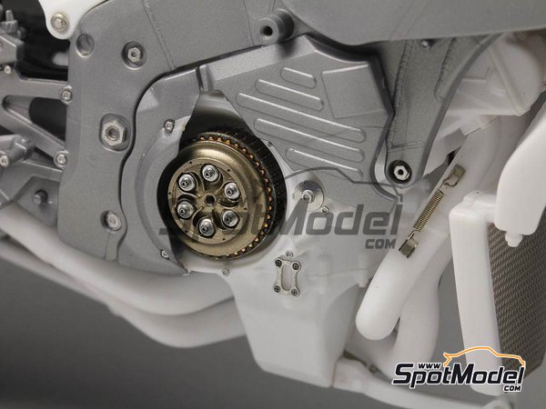 Image 3: Honda RC213V -  2014 | Set de mejora y detallado en escala&nbsp;1/12 fabricado por Top Studio (ref.&nbsp;TD23175)