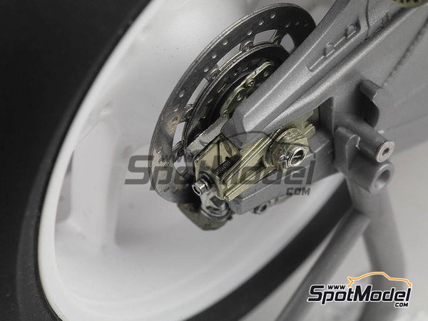 Image 14: Honda RC213V -  2014 | Set de mejora y detallado en escala&nbsp;1/12 fabricado por Top Studio (ref.&nbsp;TD23175)