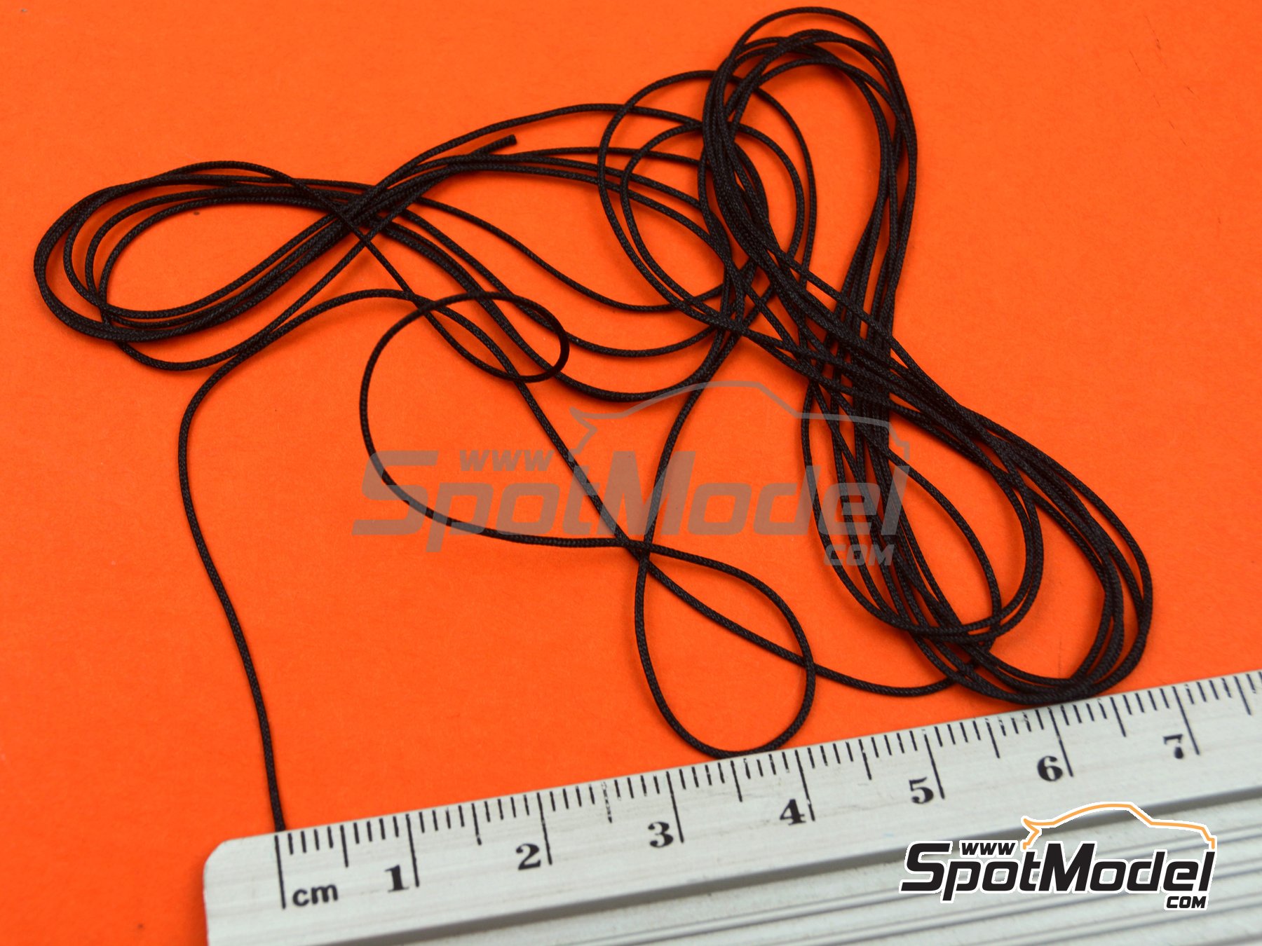 Black braided line 0.6mm. Pipe manufactured by Top Studio (ref. TD23205)