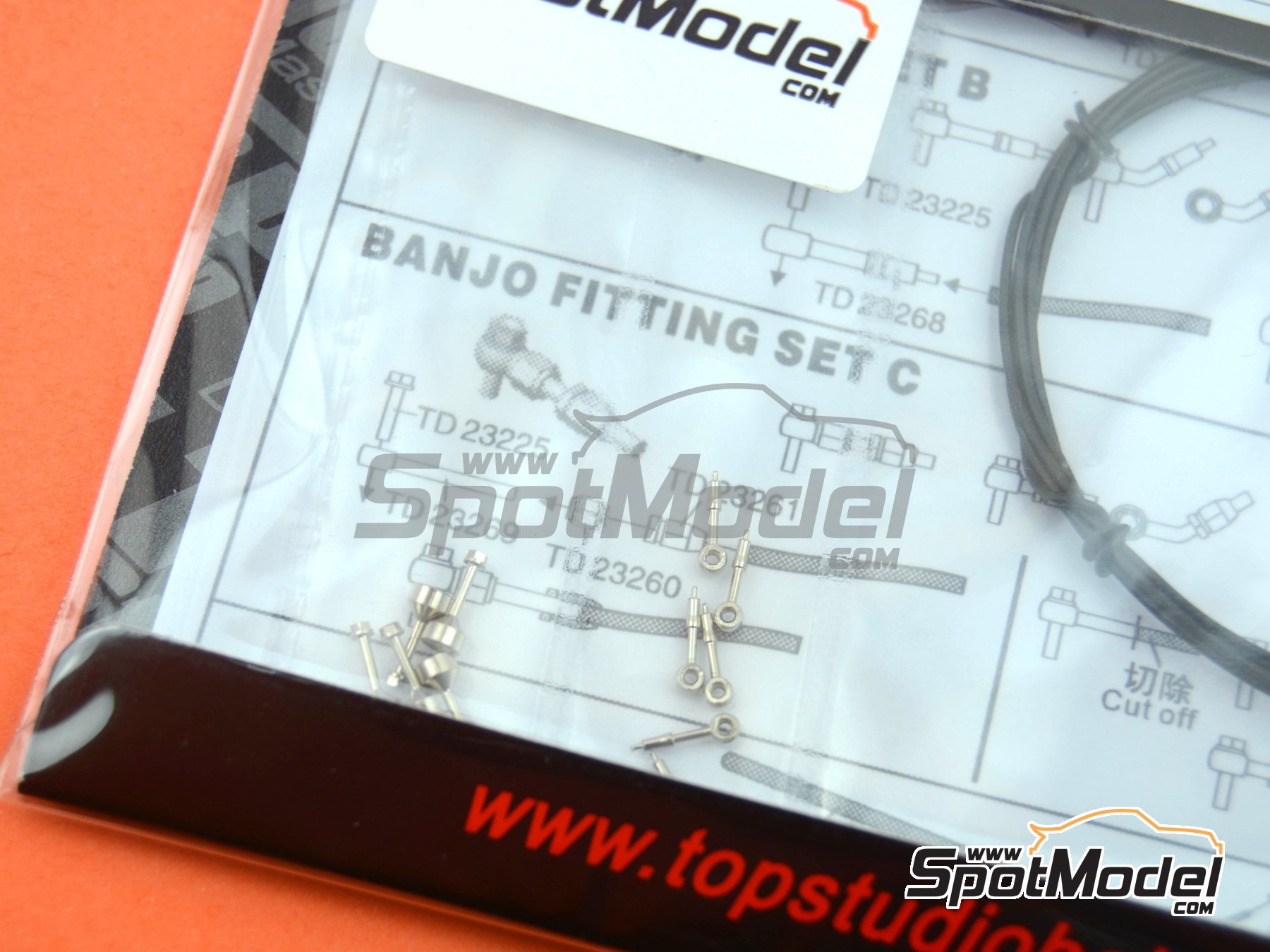 Image 3: Banjo fitting set | Detail in 1/12 scale manufactured by Top Studio (ref. TD23271)