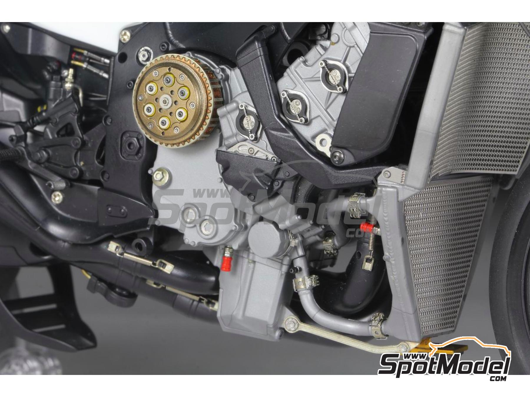 Image 4: Suzuki GSX-RR | Set de mejora y detallado en escala&nbsp;1/12 fabricado por Top Studio (ref.&nbsp;TD23284)