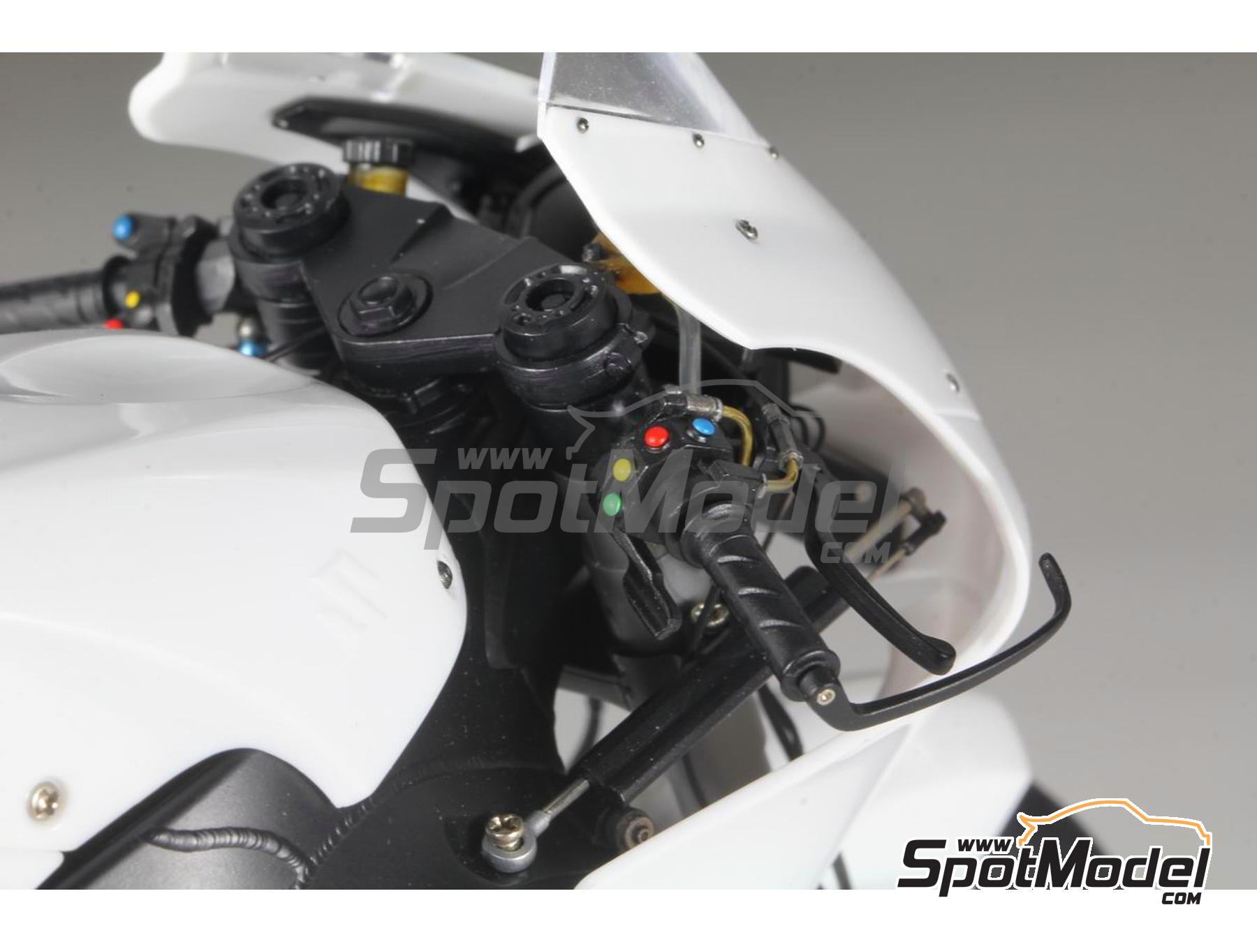 Image 7: Suzuki GSX-RR | Set de mejora y detallado en escala&nbsp;1/12 fabricado por Top Studio (ref.&nbsp;TD23284)