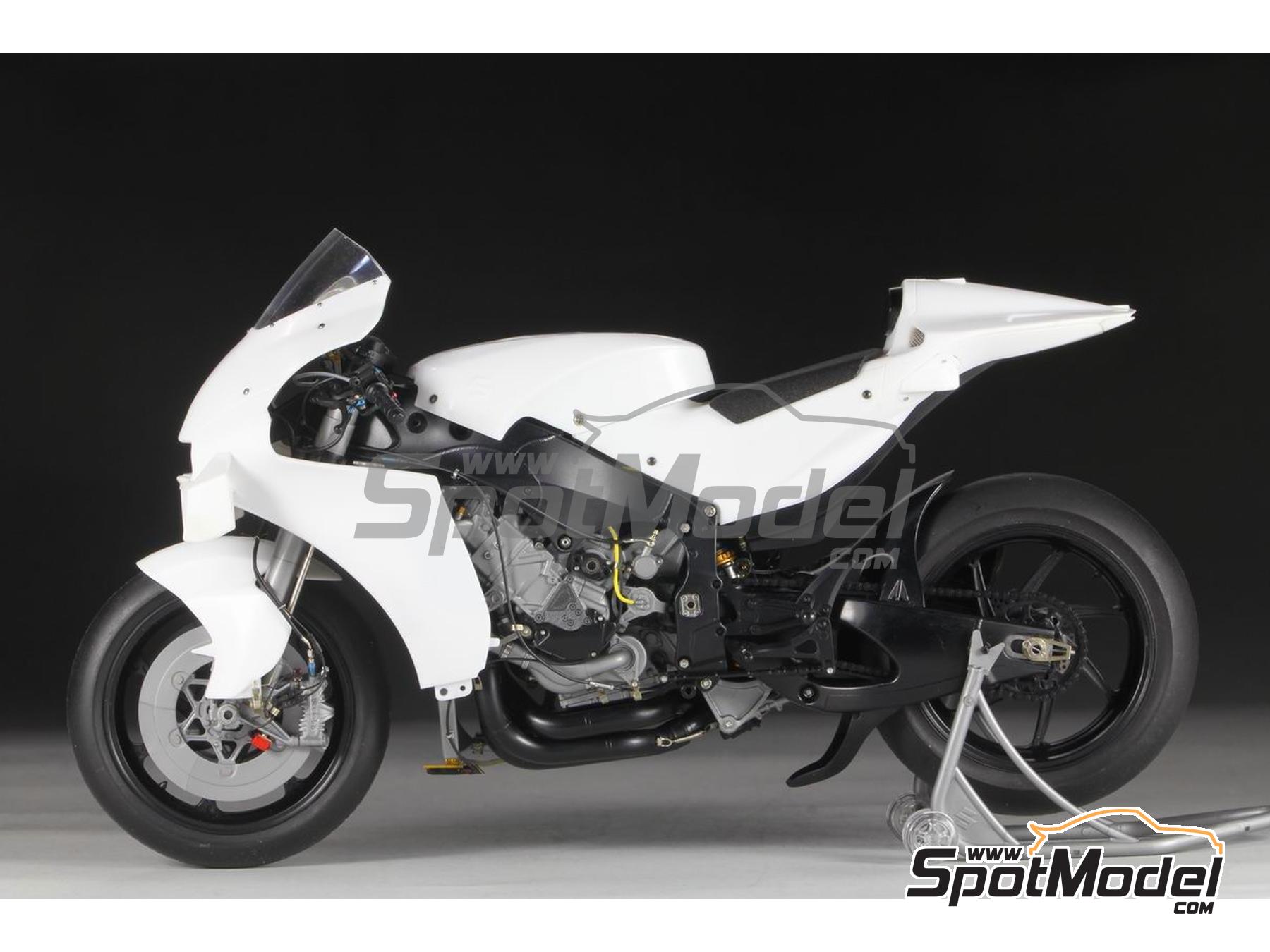 Image 15: Suzuki GSX-RR | Set de mejora y detallado en escala&nbsp;1/12 fabricado por Top Studio (ref.&nbsp;TD23284)