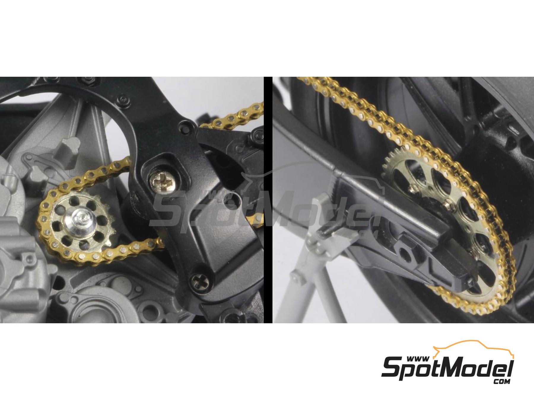 Image 2: Suzuki GSX-RR | Cadena en escala 1/12 fabricado por Top Studio (ref. TD23297)