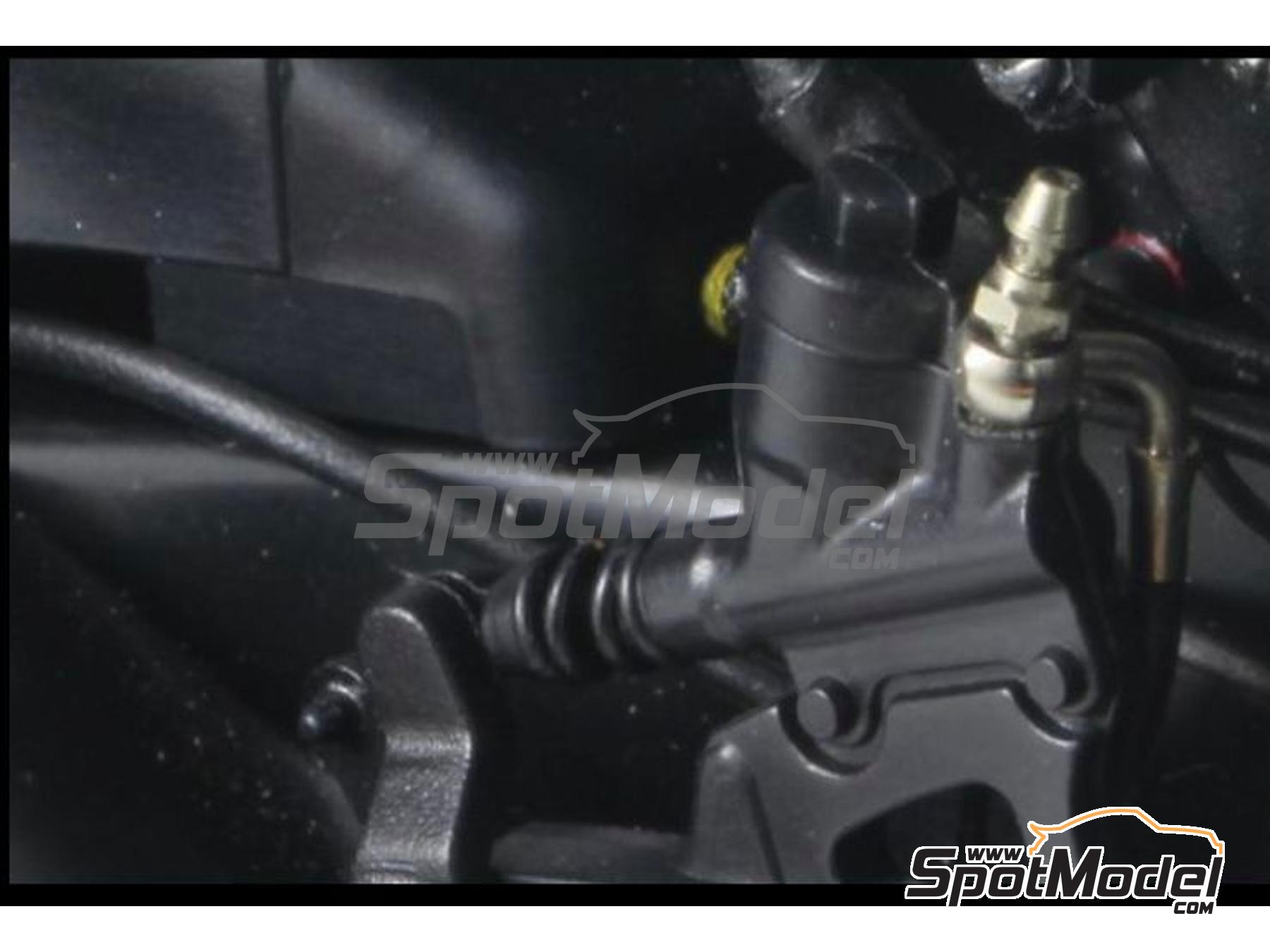 Image 3: Línea de freno trasero y línea de embrague de MotoGP | Detalle en escala 1/12 fabricado por Top Studio (ref. TD23303)