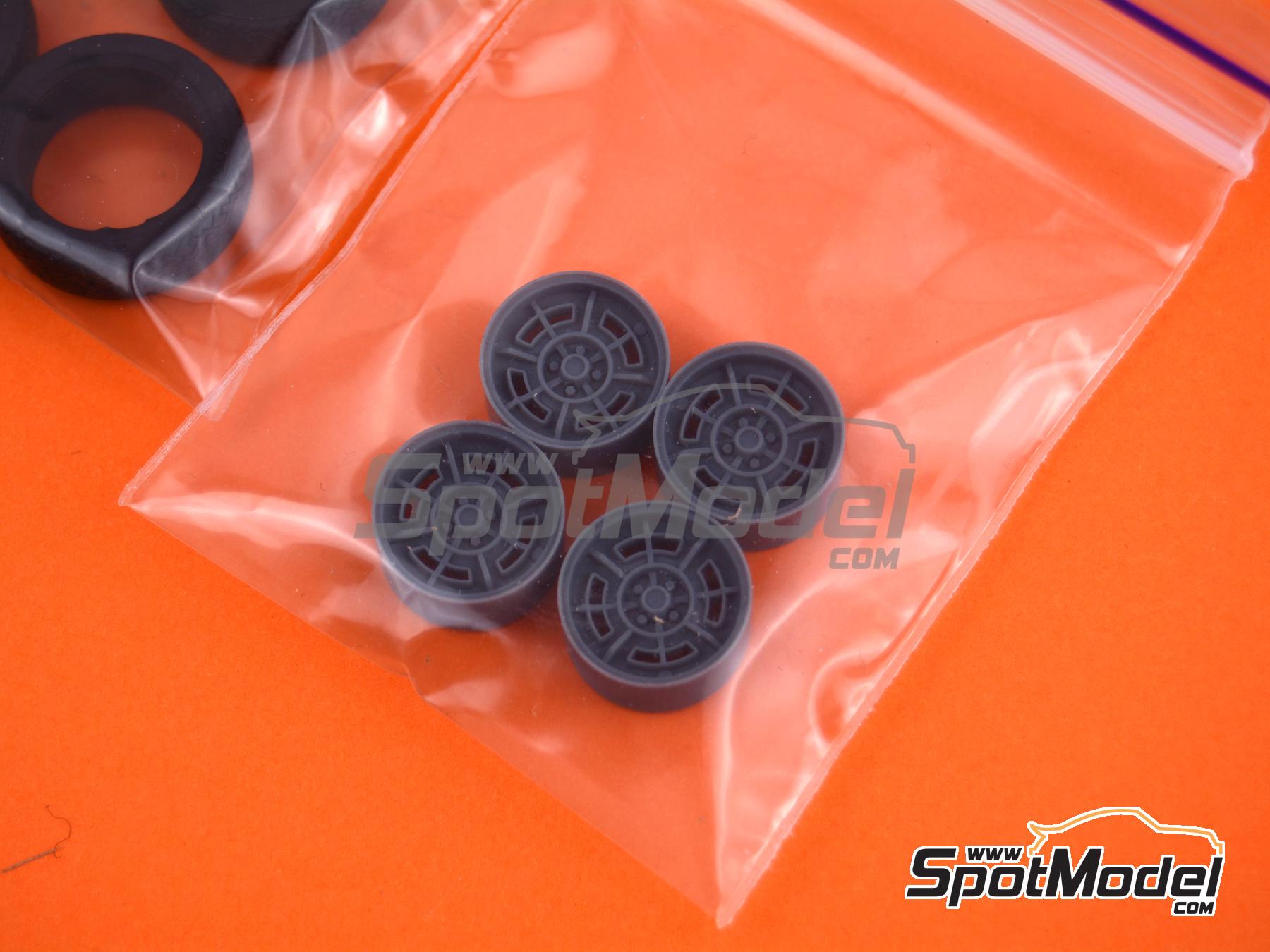 Image 8: Cromodora CD68 14 pulgadas | Set de llantas y neum&aacute;ticos en escala&nbsp;1/24 fabricado por USCP (ref.&nbsp;24P071)