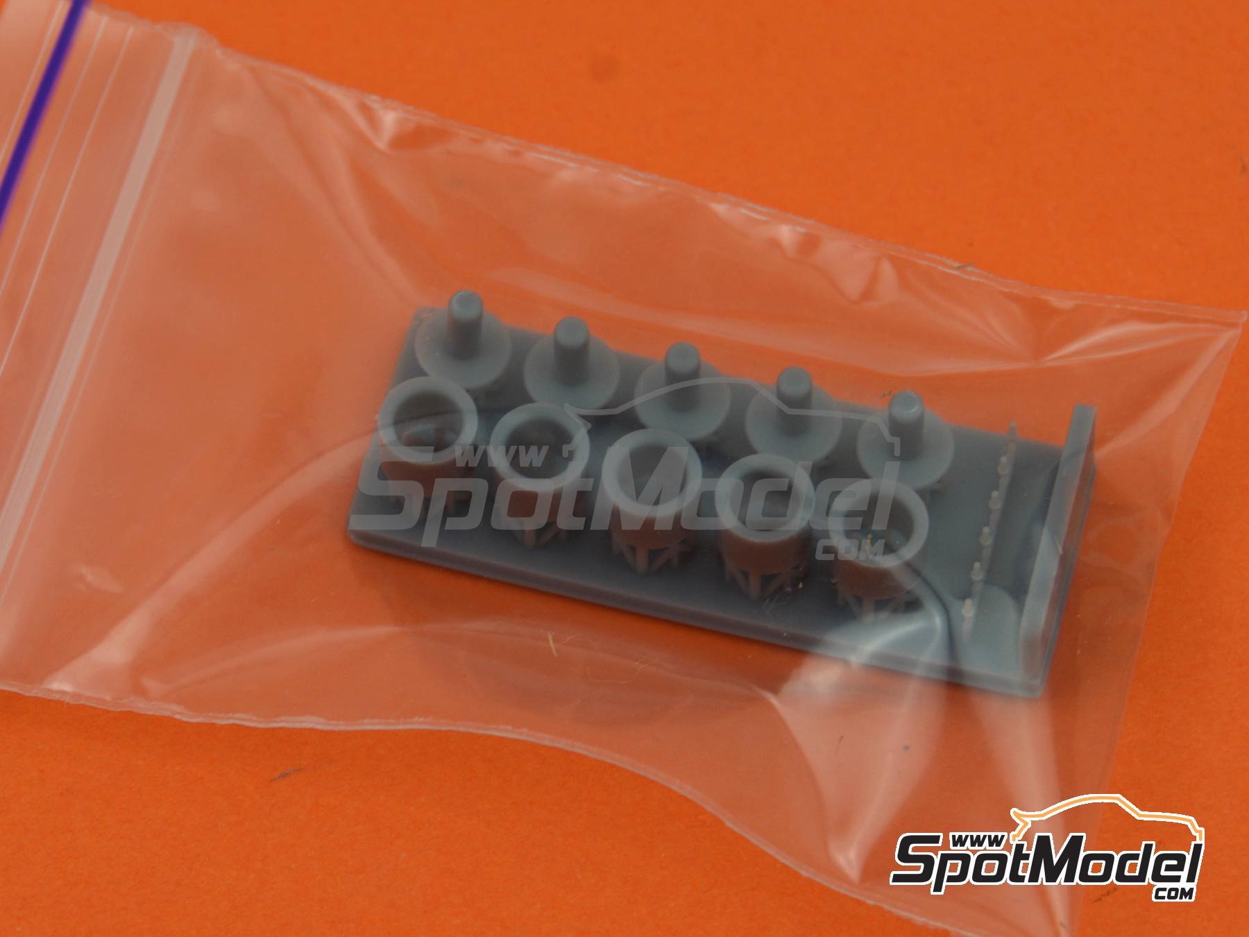 Image 10: Rover Mini Sport Pack 13 inches | Rims in 1/24 scale manufactured by USCP (ref.&nbsp;24P142)