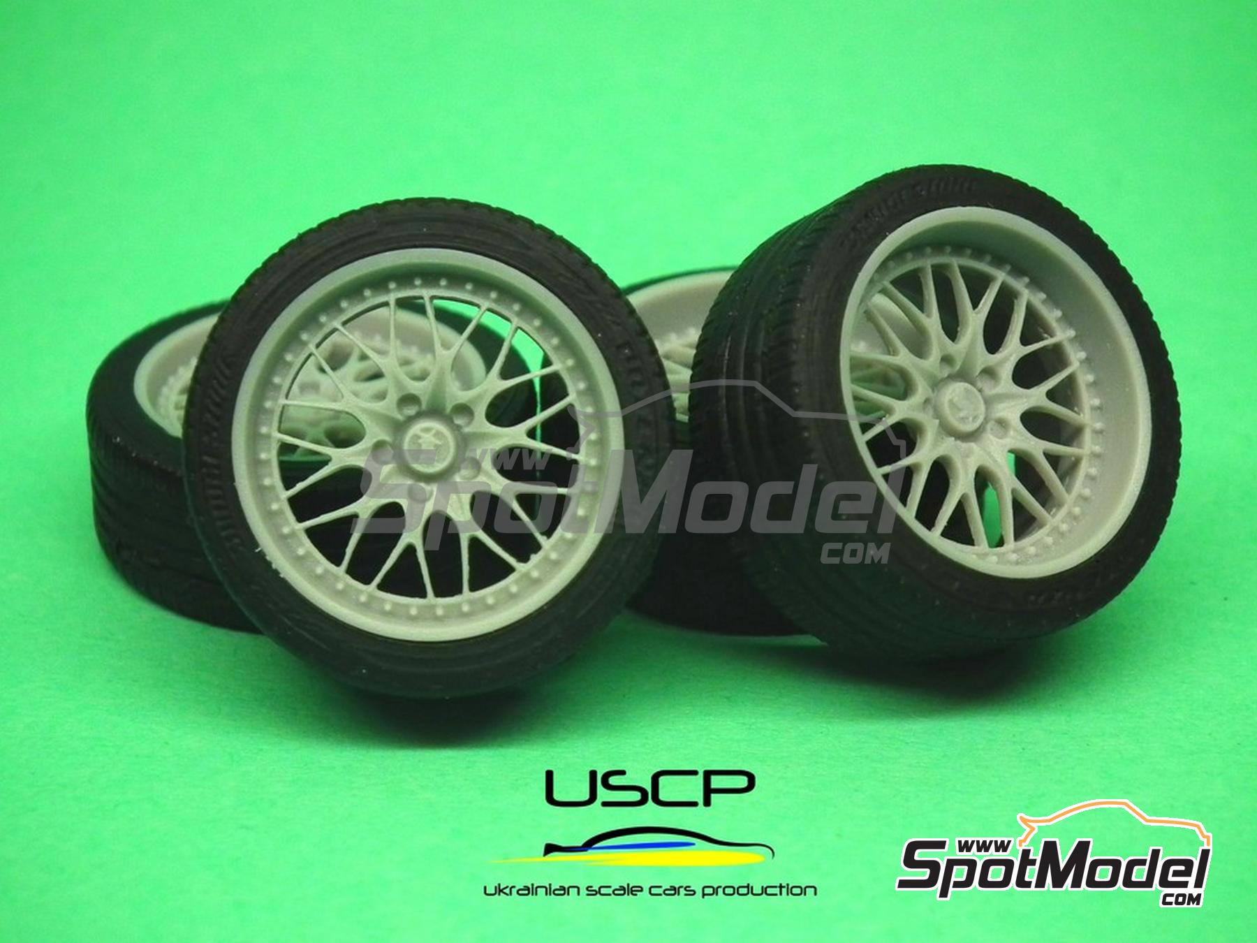 Image 3: Nissan Skyline GTR R33 1995 sponsored by Fast & Furious | Transkit in 1/24 scale manufactured by USCP (ref.&nbsp;24T022)