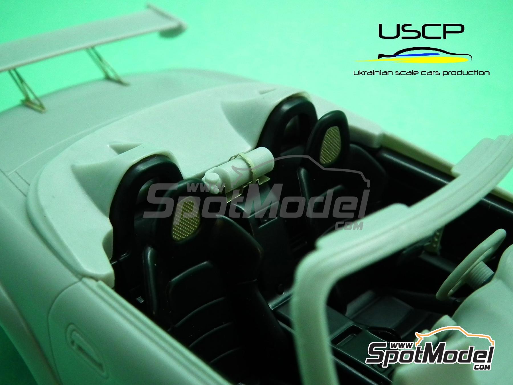 Image 13: Honda S2000 patrocinado por Fast & Furious | Transkit en escala&nbsp;1/24 fabricado por USCP (ref.&nbsp;24T043)