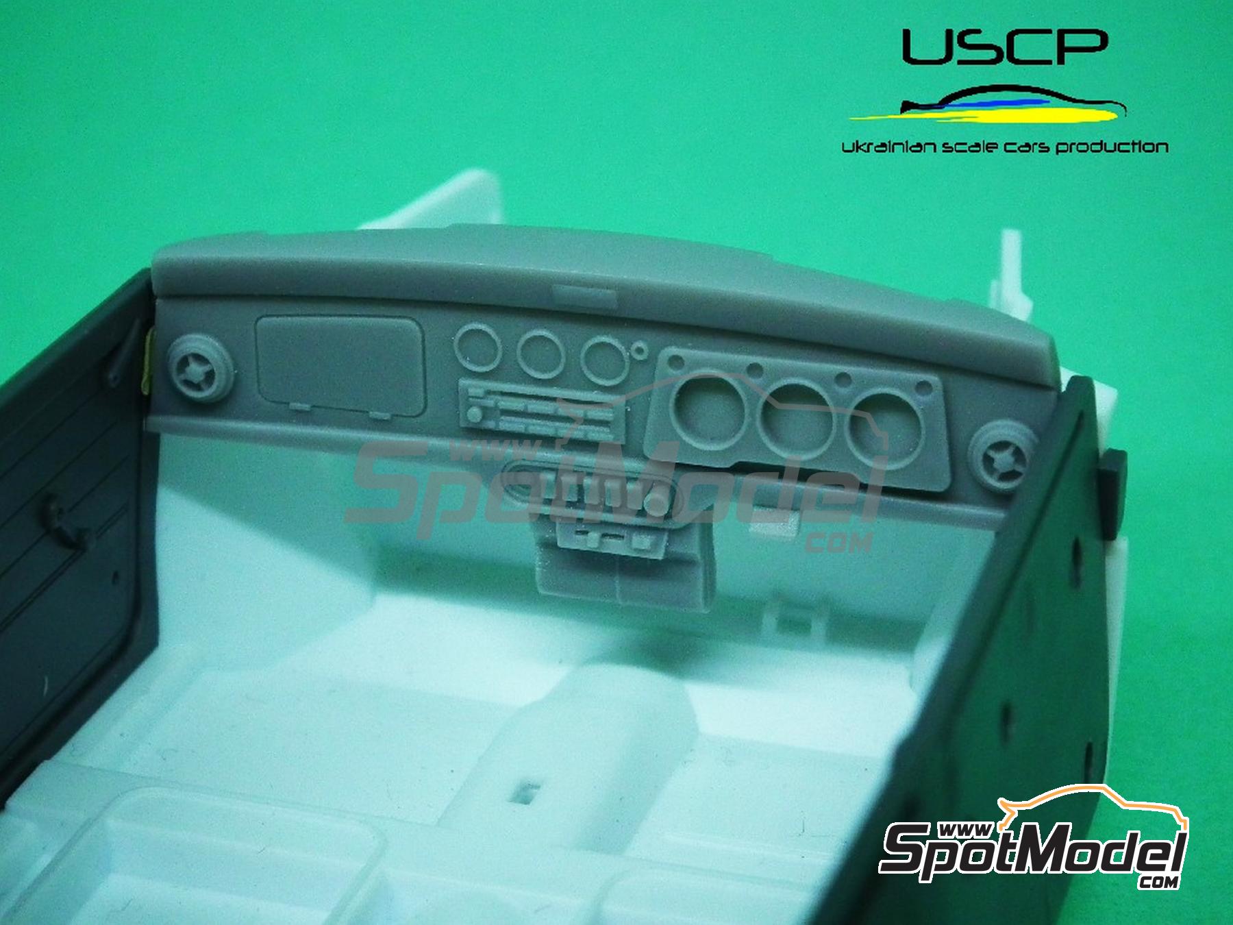 Image 2: Mini MPI without A/C right hand drive | Dashboard in 1/24 scale manufactured by USCP (ref.&nbsp;24T057)