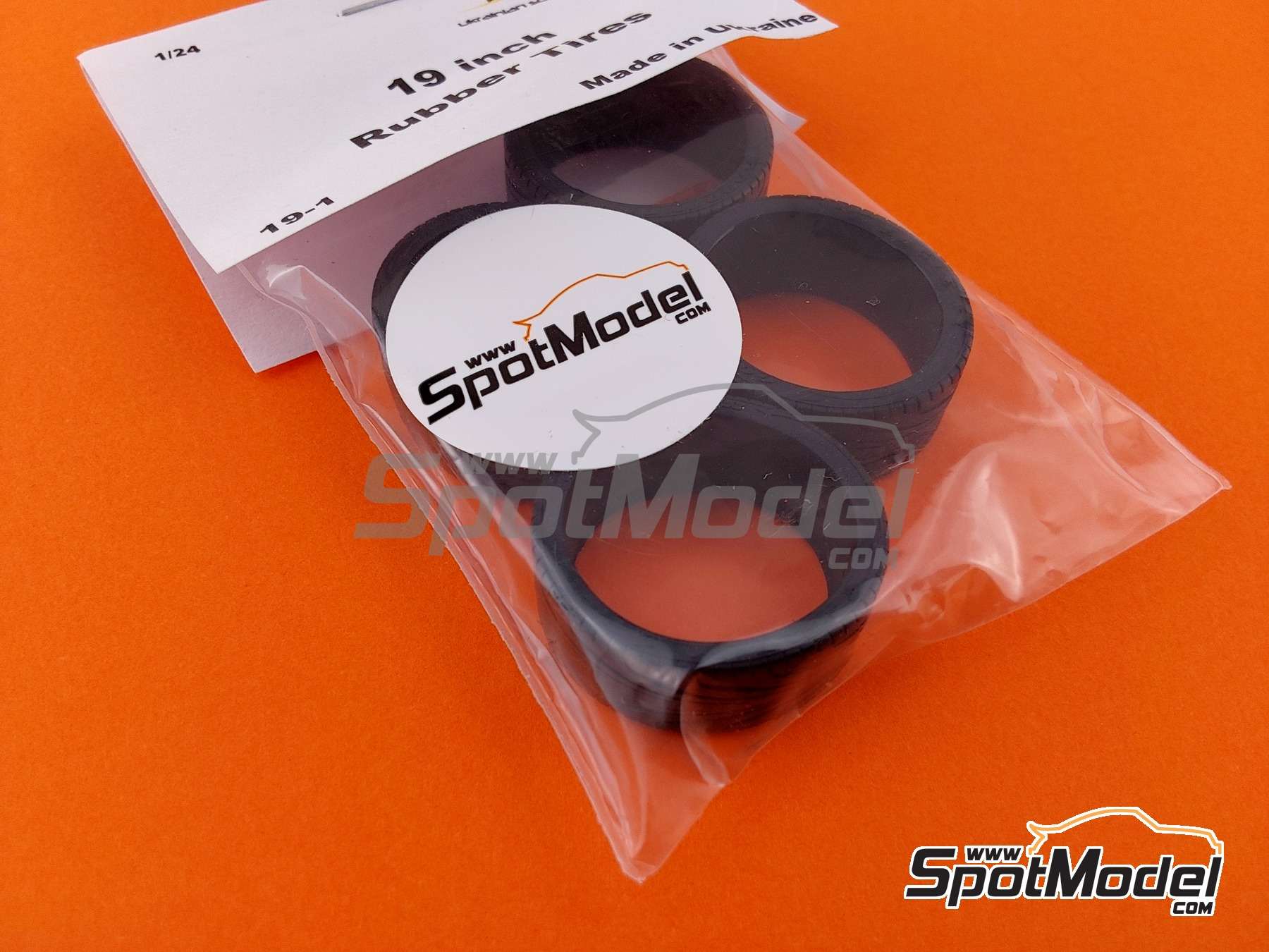 Image 3: Goodyear Eagle F1 19 pulgadas Perfil Normal | Neum&aacute;ticos en escala&nbsp;1/24 fabricado por USCP (ref.&nbsp;USCP-19-1, tambien 19-1)