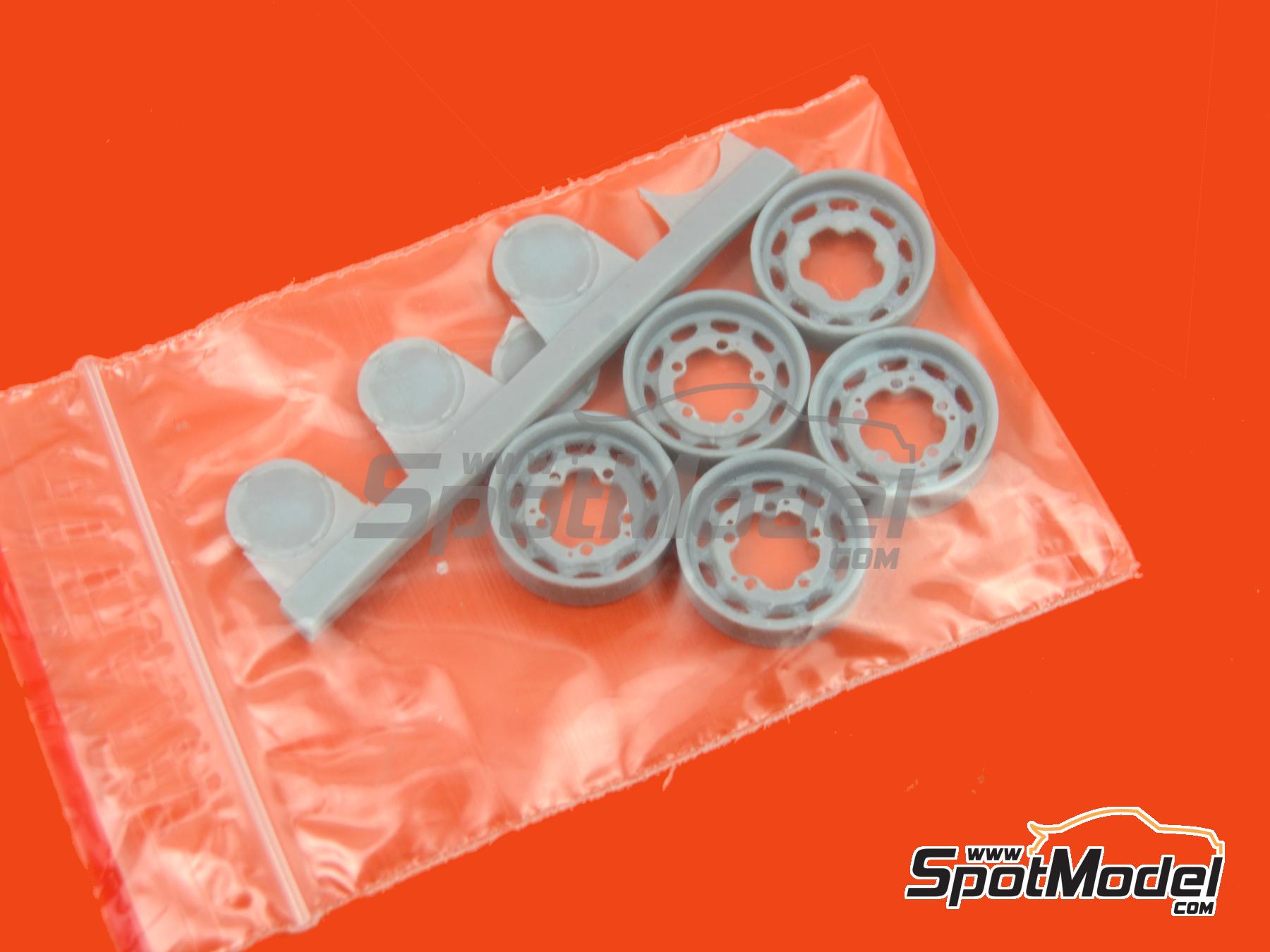 Image 45: Porsche 550 Spyder | Maqueta de coche en escala&nbsp;1/24 fabricado por USCP (ref.&nbsp;24K003)