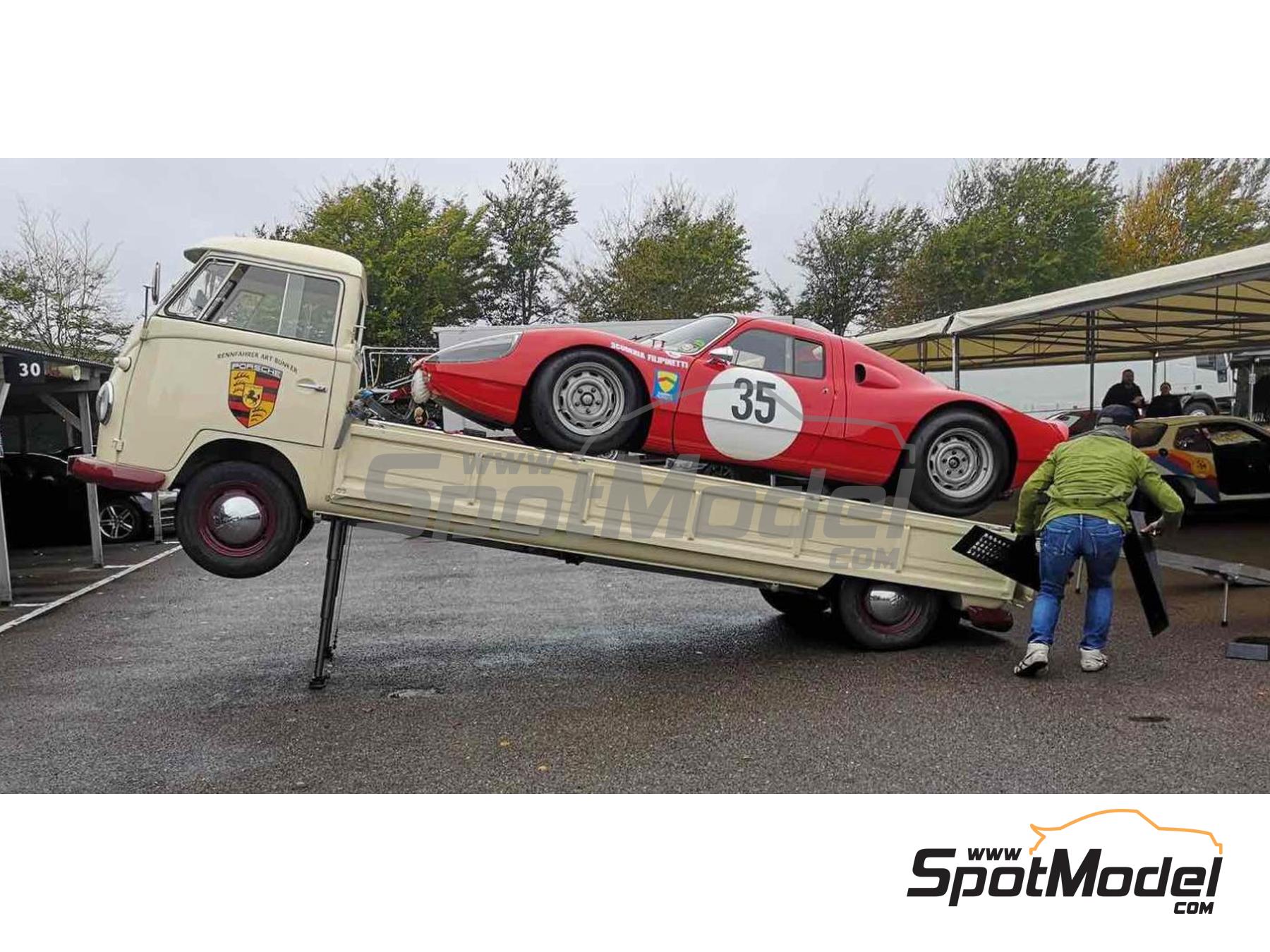 Image 9: Volkswagen Transporter T1 Renntransporter Long | Transkit in 1/24 scale manufactured by USCP (ref.&nbsp;24T039)