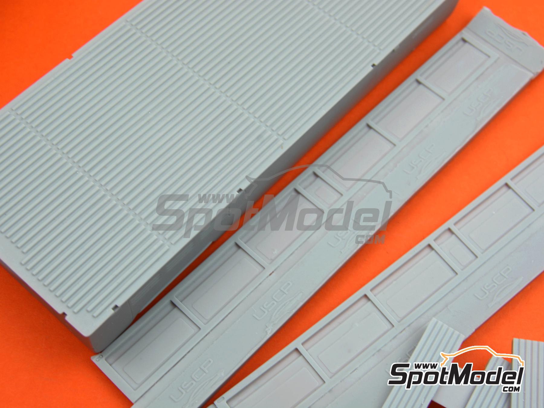 Image 22: Volkswagen Transporter T1 Renntransporter Long | Transkit in 1/24 scale manufactured by USCP (ref.&nbsp;24T039)