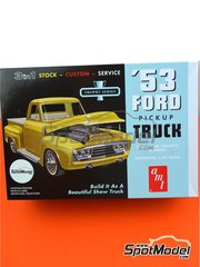 AMT: Car scale model kit 1/25 scale - Ford F100 Pickup 1953 - plastic parts, rubber parts, water slide decals, other materials and assembly instructions