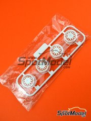 Beemax Model Kits: Spare part 1/24 scale - BMW M3 E30: Parts W - plastic parts - for Beemax Model Kits references B24007 and Aoshima 098196 image