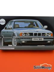 Fujimi: Car scale model kit 1/24 scale - BMW M5 - plastic parts, rubber parts, water slide decals, assembly instructions and painting instructions