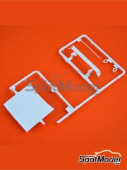 Italeri: Spare part 1/24 scale - Ford Escort Mk. II RS1800: Sprue C - plastic parts - for ESCI references 3009, 3021 and 3049, or Italeri references 3650, IT3650, ITA3650 and 3655, or Revell references REV07374 and 7374