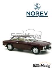 Norev: Diecast model car 1/18 scale - Alfa Romeo 2000 GTV Maroon 1973 - metal parts, plastic parts and rubber parts