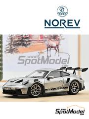Norev: Diecast model car 1/18 scale - Porsche 911 GT3 RS GT Silver Metallic 2022 - metal parts, plastic parts and rubber parts