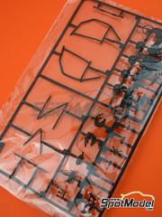 Nunu: Spare part 1/24 scale - Porsche 911 SC RS: Sprues B and C - plastic parts - for Nunu reference PN24011 image