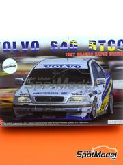 Nunu: Car scale model kit 1/24 scale - Volvo S40 TWR Team sponsored by Q8 #3, 11 - Rickard Rydell (SE), Kelvin Burt (GB) - British Touring Car Championship - BTCC 1997 - paint masks, plastic parts, rubber parts, water slide decals, other materials, assembly instructions and painting instructions