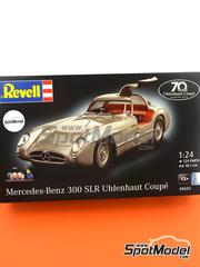Revell: Maqueta de coche escala 1/24 - Mercedes-Benz 300 SLR Uhlenhaut Coupe 1955 - piezas de plstico, piezas de goma, calcas de agua, manual de instrucciones e instrucciones de pintado - 1 x 25gr + 6 x 10ml