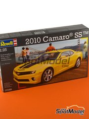 Revell: Car scale model kit 1/25 scale - Chevrolet Camaro SS 2010 - plastic parts, rubber parts, water slide decals and assembly instructions image