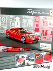 Revell: Model car kit 1/24 scale - Ferrari California - Close top - 115 pieces