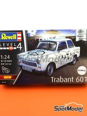 Car scale model kits: New products by Revell in 1/24 scale