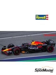 Revell: Car scale model kit 1/20 scale - RB Honda RB21 sponsored by Oracle #1, 22 - Max Verstappen (NL), Yuki Tsunoda (JP) - FIA Formula 1 World Championship 2025 - plastic parts, rubber parts, water slide decals, other materials and assembly instructions image