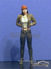 Scale Production: Figure 1/24 scale - Biker girl - resin parts