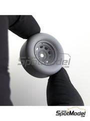 Scalecars.Online: Rims and tyres set 1/24 scale - NASCAR 9-spoke rims + tires - 3D printed parts - 4 units